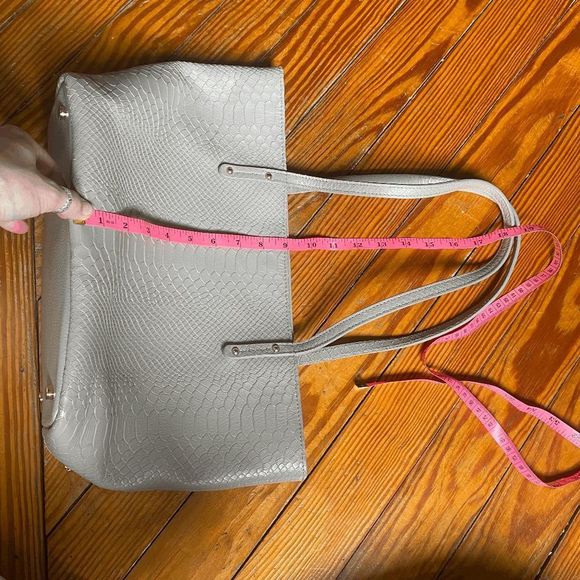 GiGi New York 🐾  TEDDIE TOTE Nude Embossed Python Leather, MSRP $365 - Picture 13 of 14